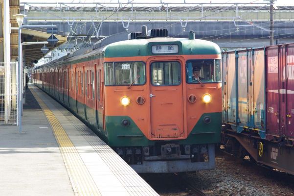クリックでフルサイズのイメージを表示する
