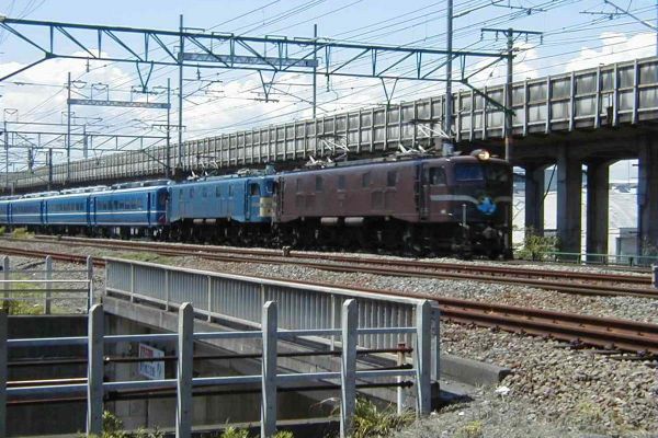 クリックでフルサイズのイメージを表示する