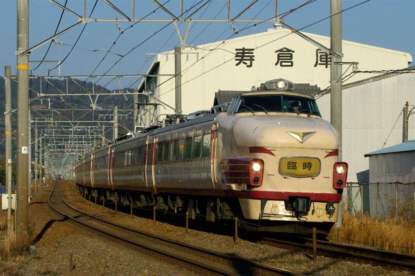 クリックでフルサイズのイメージを表示する
