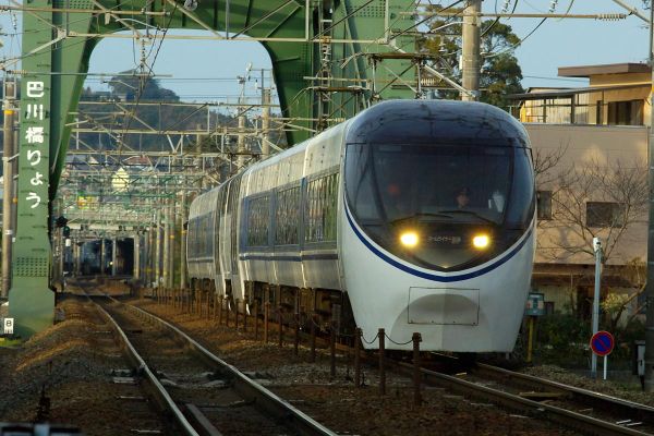 クリックでフルサイズのイメージを表示する