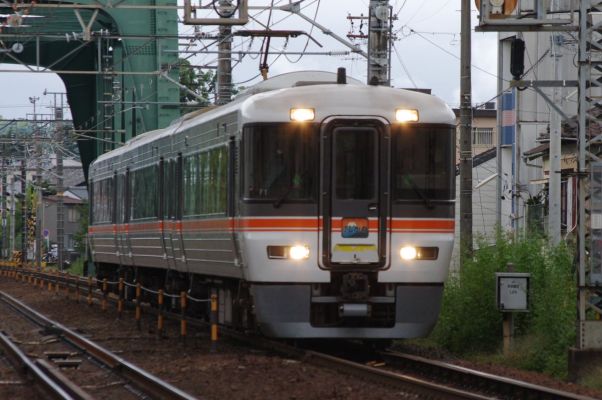 クリックでフルサイズのイメージを表示する