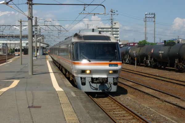 クリックでフルサイズのイメージを表示する
