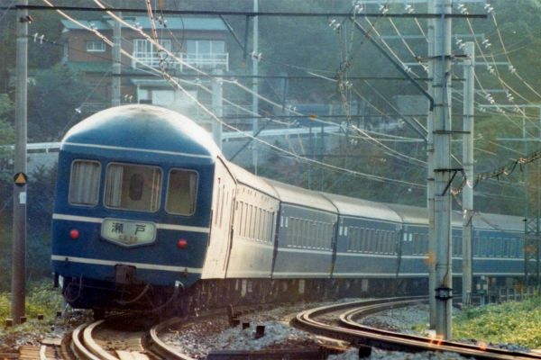 クリックでフルサイズのイメージを表示する