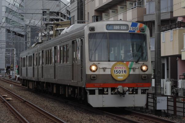 クリックでフルサイズのイメージを表示する