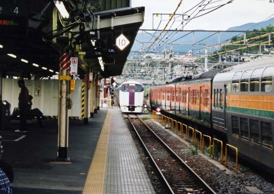 クリックでフルサイズのイメージを表示する