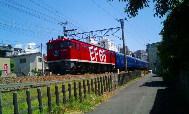 クリックでフルサイズのイメージを表示する