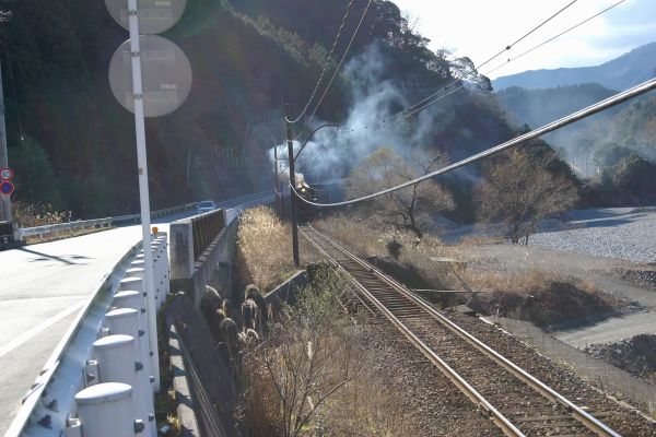 クリックでフルサイズのイメージを表示する