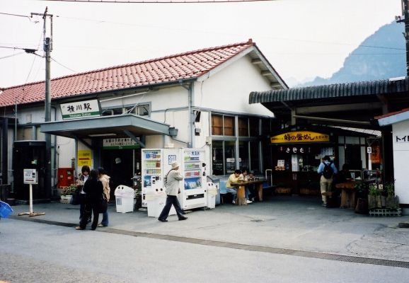 クリックでフルサイズのイメージを表示する