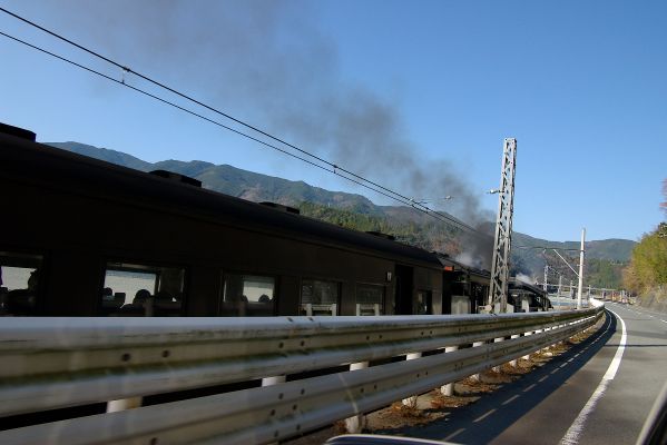クリックでフルサイズのイメージを表示する