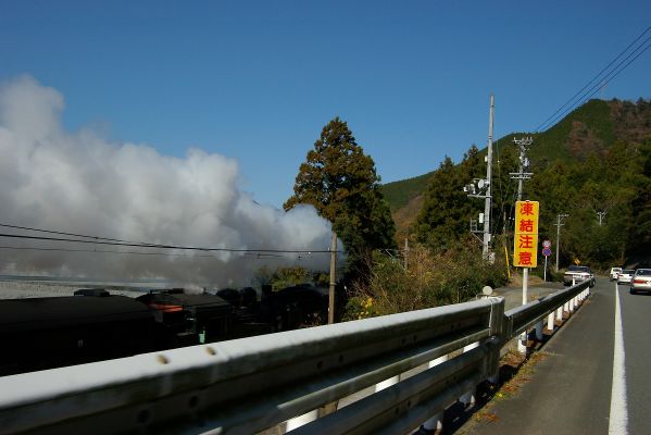 クリックでフルサイズのイメージを表示する