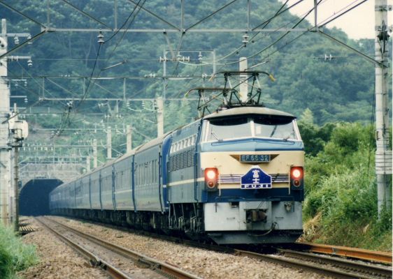 クリックでフルサイズのイメージを表示する
