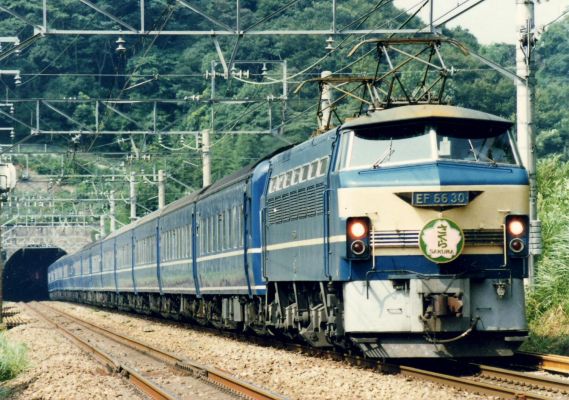 クリックでフルサイズのイメージを表示する
