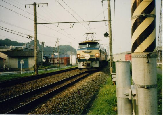 クリックでフルサイズのイメージを表示する