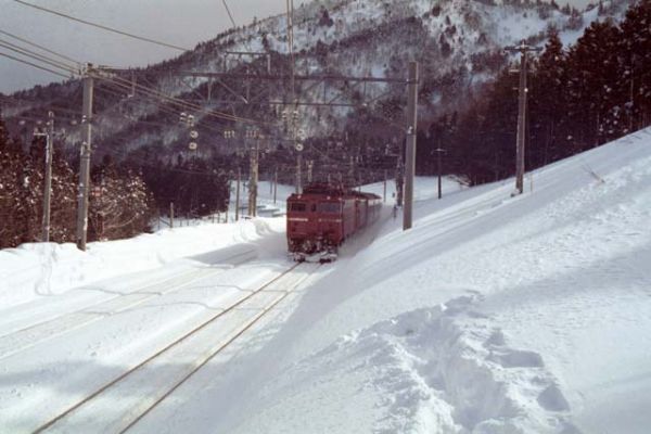 クリックでフルサイズのイメージを表示する